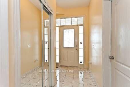 Property Photo:  74 Mourning Dove Crescent  ON M1B 6A8 