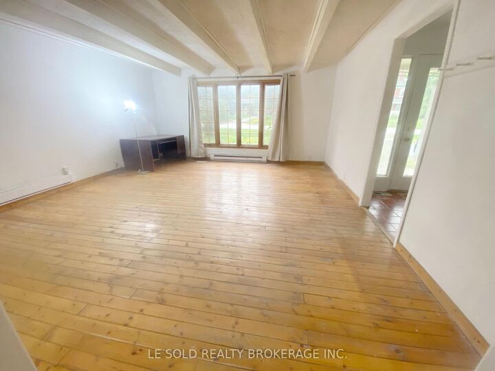Property Photo:  169 Gormley Road W  ON L4E 1A2 
