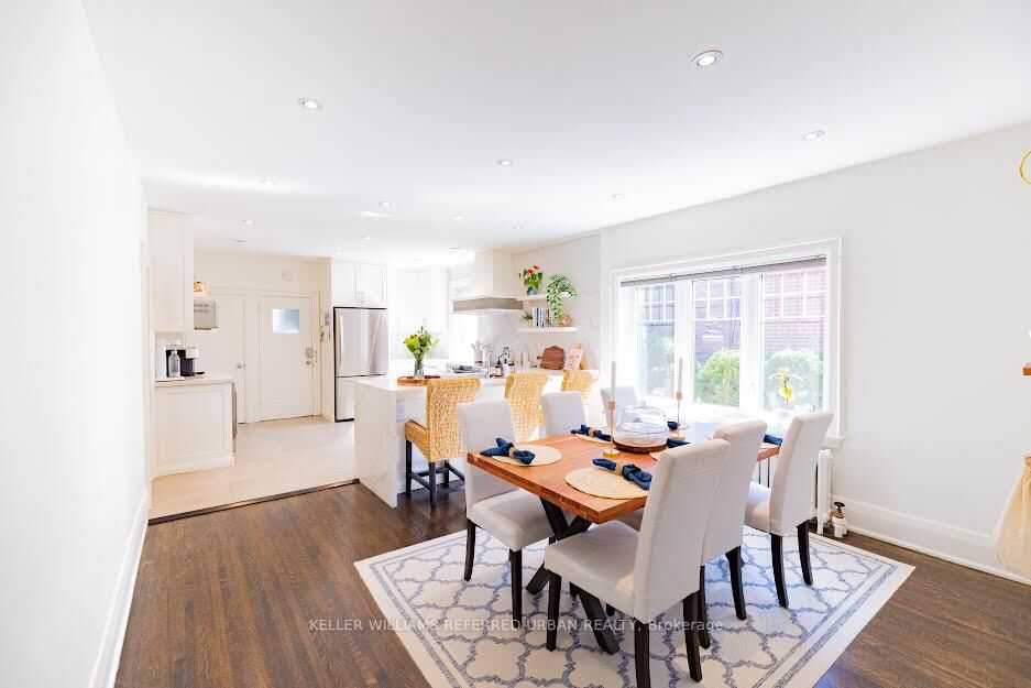 Property Photo:  199 Parkside Drive Main  ON M6R 2Z2 