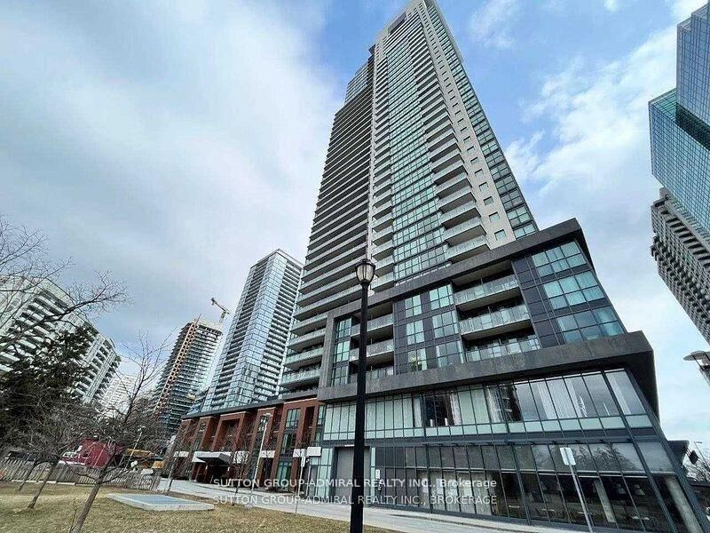 Property Photo:  5168 Yonge Street 2705  ON M2N 0G1 