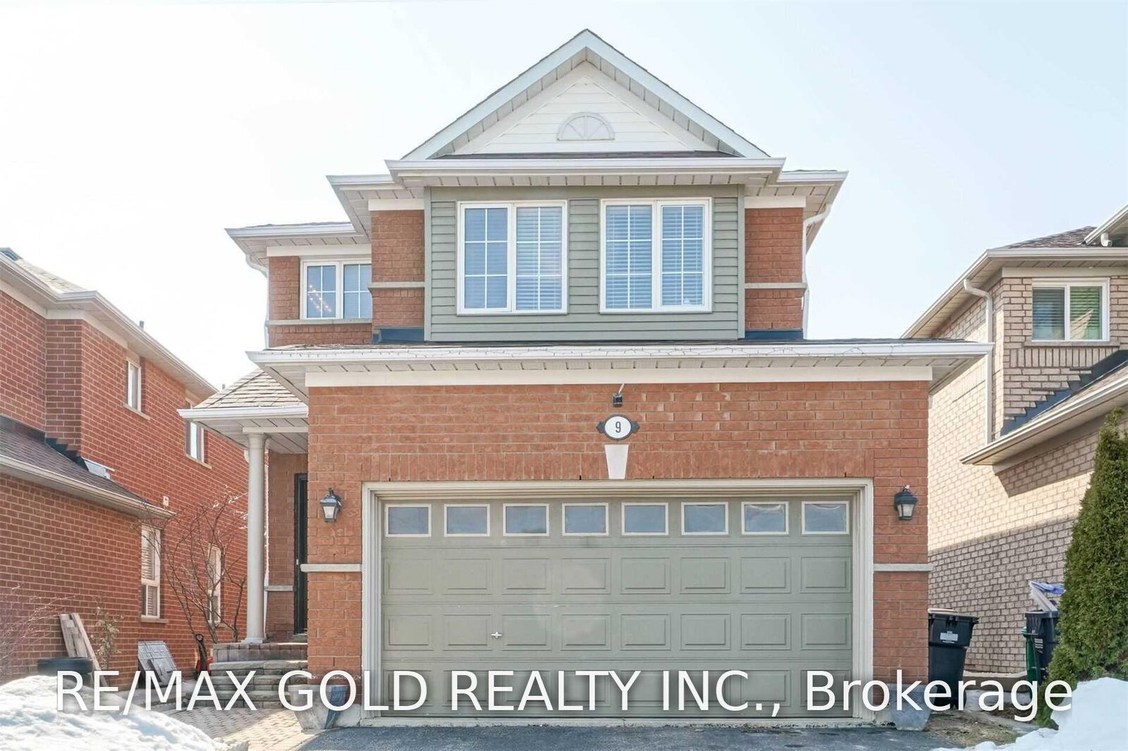 Property Photo:  9 Blue Lake Avenue  ON L6X 4W1 