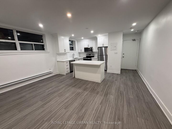 Property Photo:  2841 Keele Street 1  ON M3M 2G7 