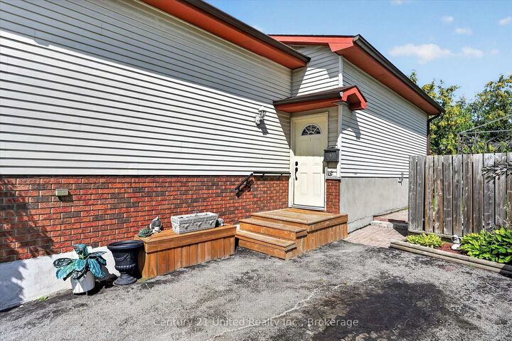 Property Photo:  2110 Springwood Road  ON K9K 1M9 