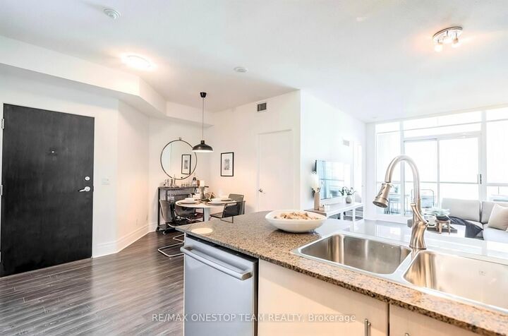Property Photo:  12 Yonge Street 2211  ON M5E 1Z9 