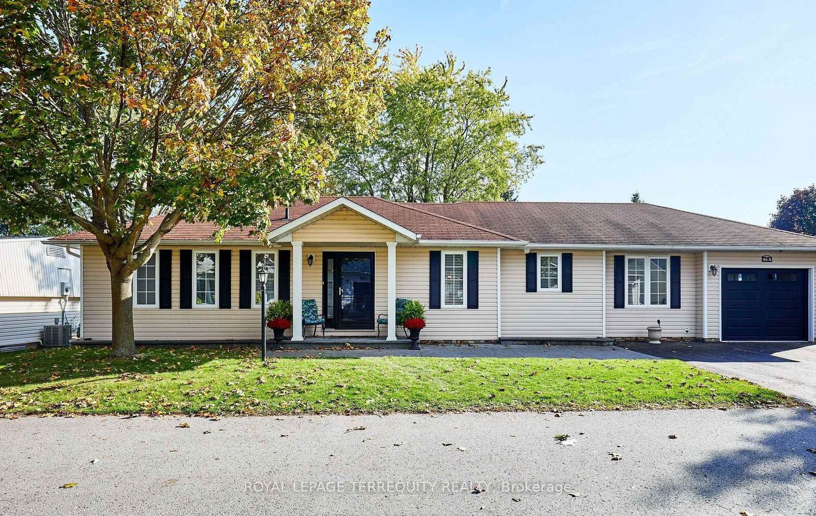 Property Photo:  91A Wilmot Trail  ON L1B 1B8 