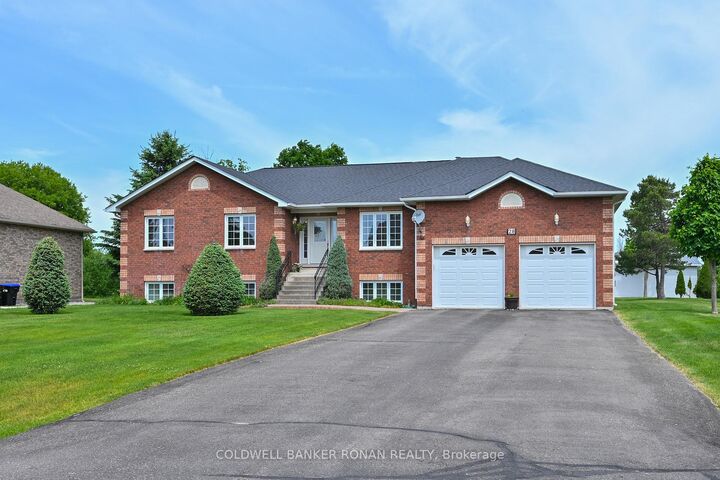 Property Photo:  28 Fisher Drive  ON L0M 1J0 