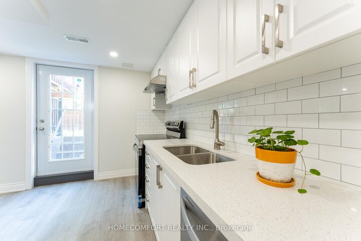 Property Photo:  369 Tower Hill Road Bsmt  ON L4E 0A5 