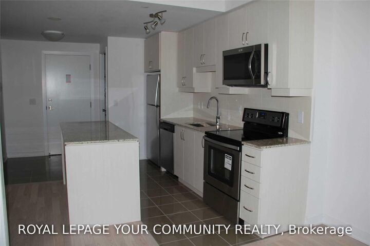 Property Photo:  9201 Yonge Street 602  ON L4C 6Z2 