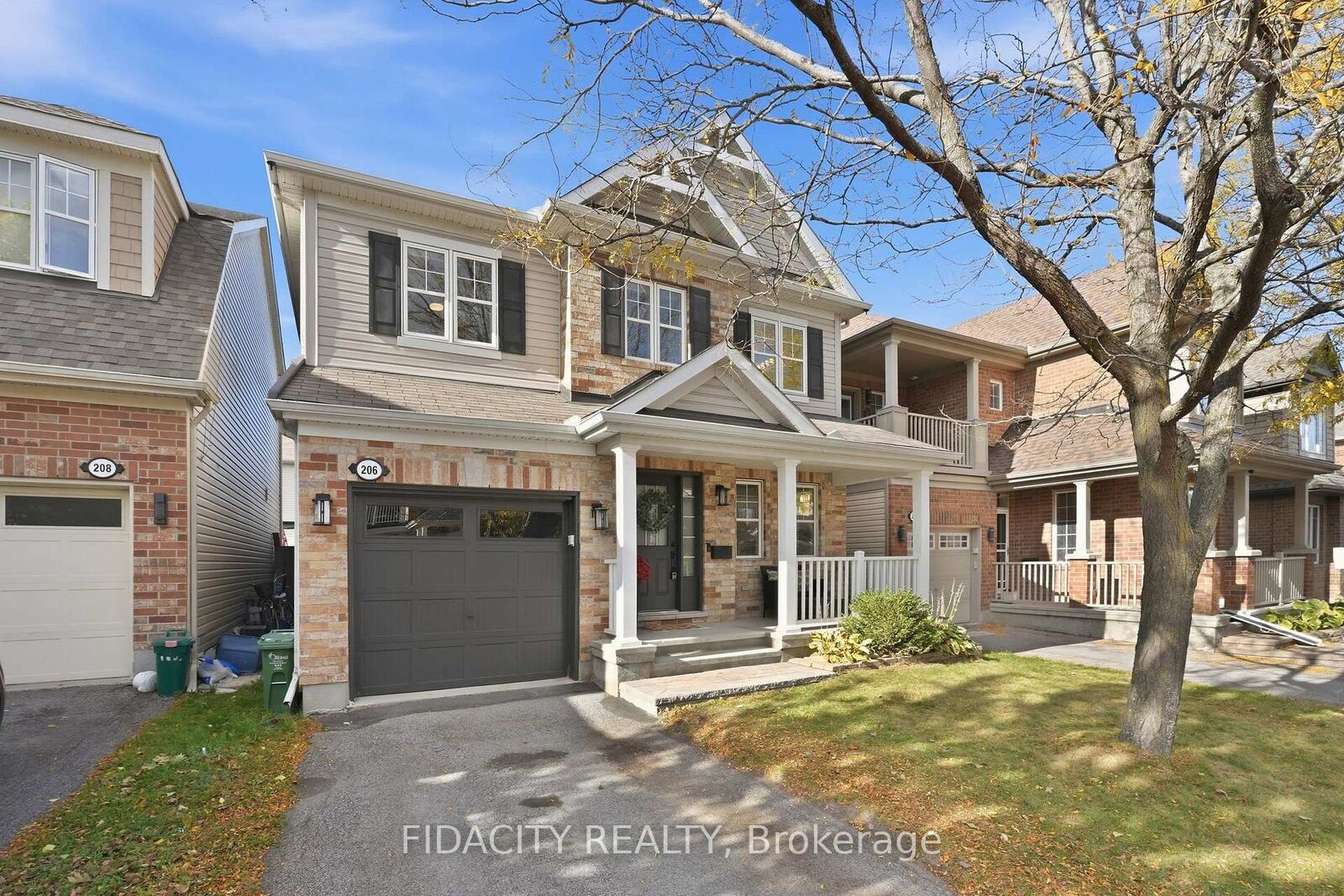 Property Photo:  206 Mistral Way  ON K2S 0G6 