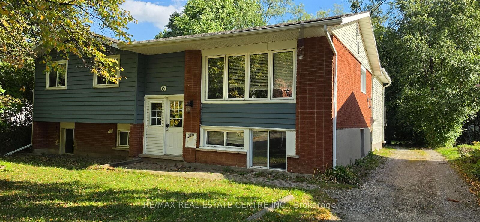 Property Photo:  65 Cardill Crescent  ON N2L 3Y7 