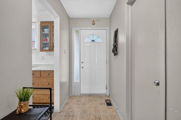 Property Photo:  1444 Palmerston Drive 98  ON K1J 8P1 