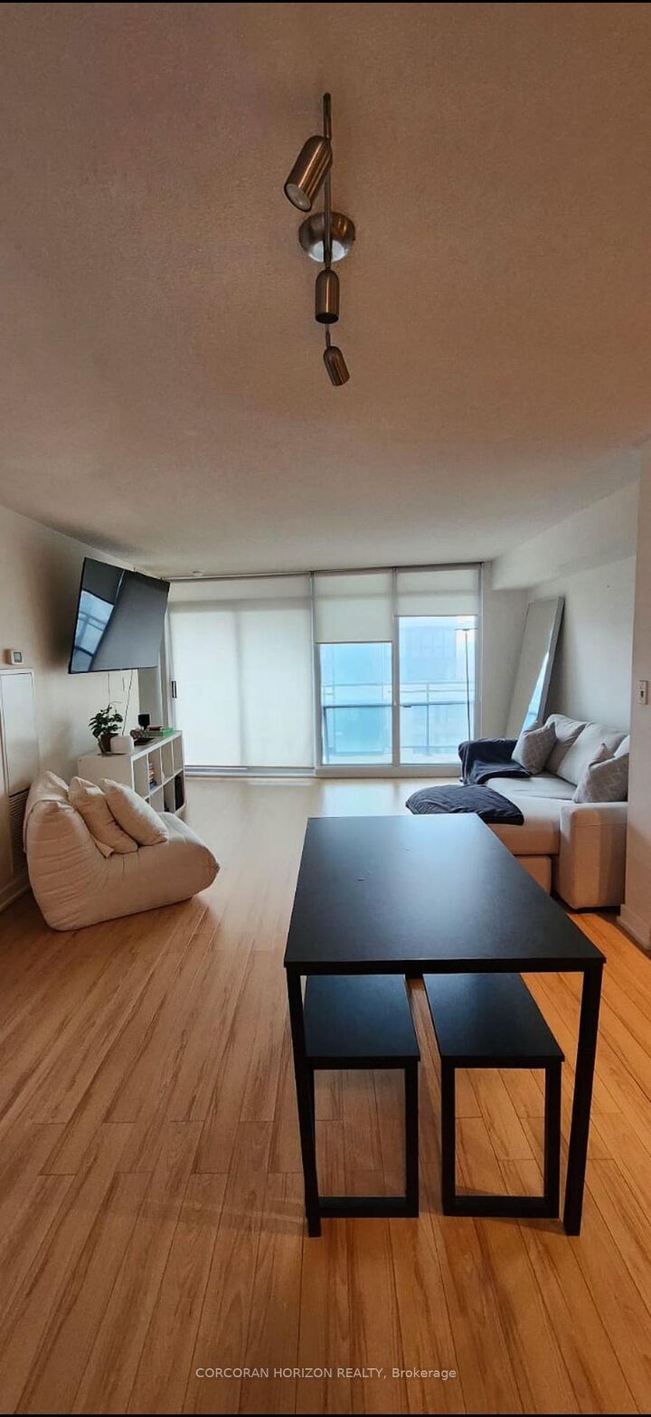 Property Photo:  25 Capreol Court 910  ON M5V 3Z7 
