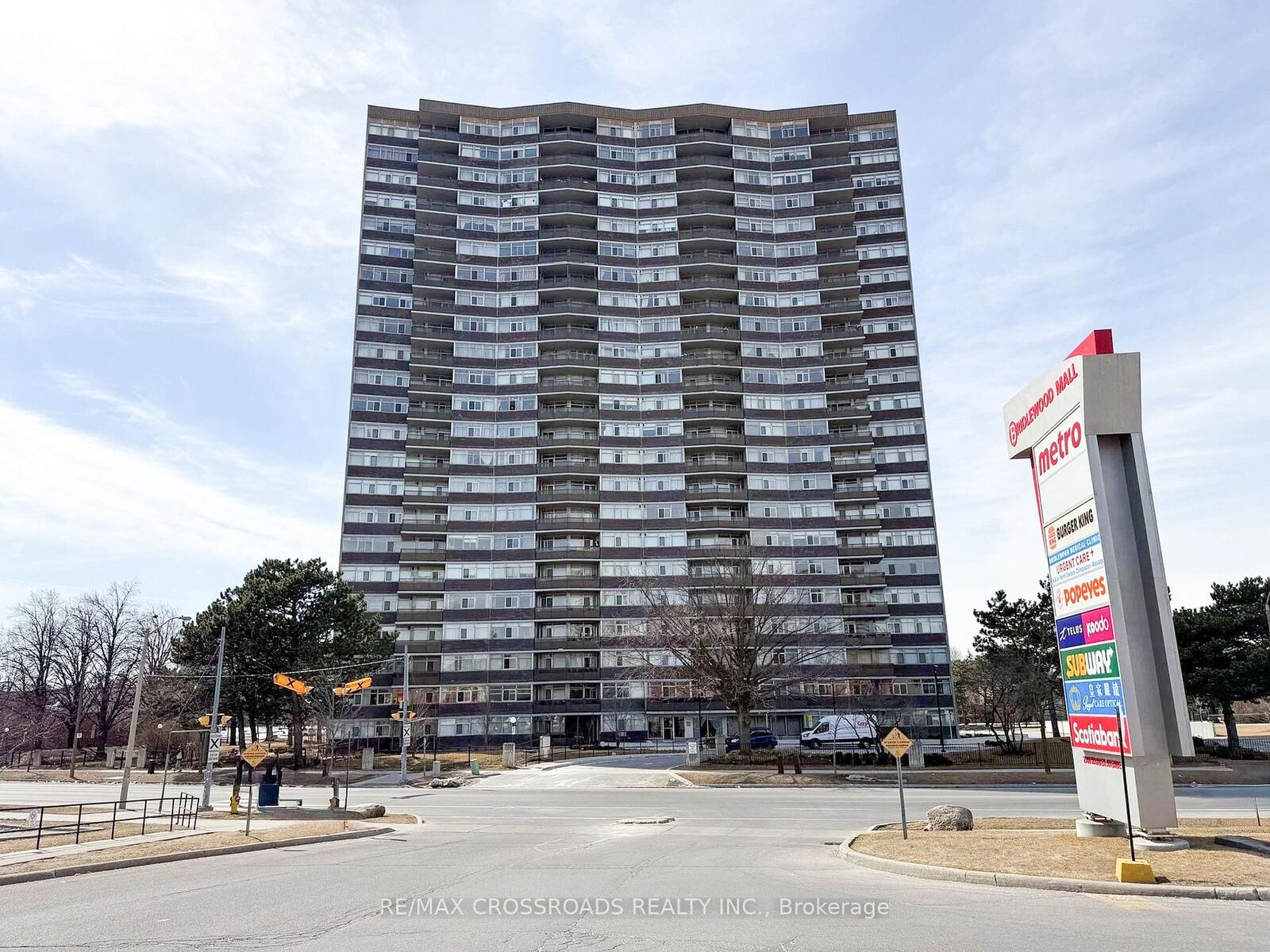 Property Photo: 3151 Bridletowne Circle 606 ON M1W 2T1