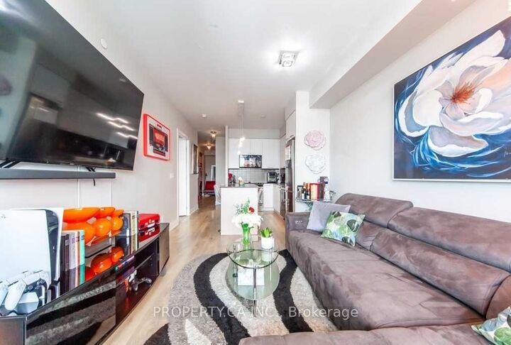 Property Photo:  9471 Yonge Street 906  ON L4C 0Z5 