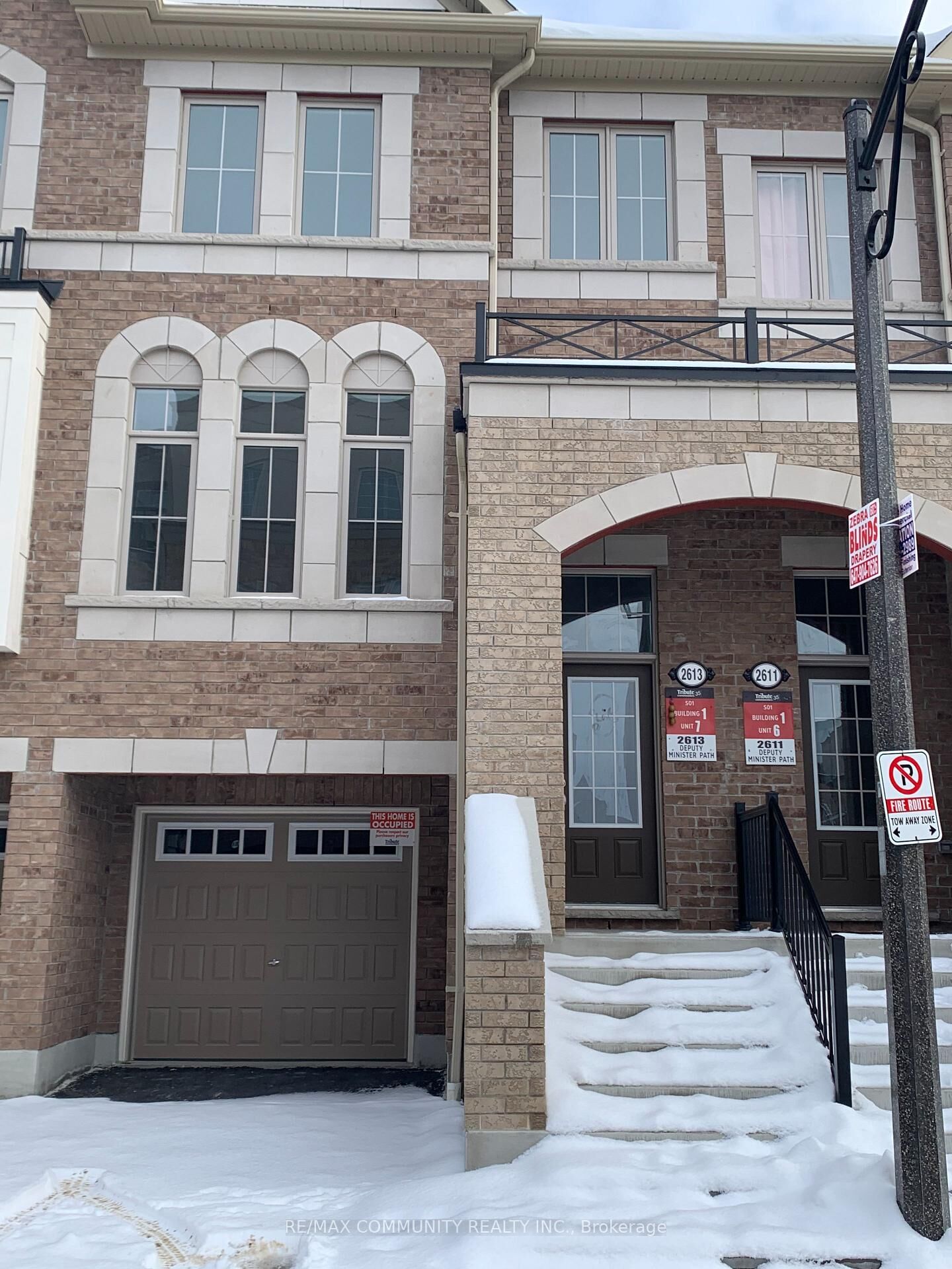 Property Photo:  2613 Deputy Minister Path Avenue  ON L1L 0M7 