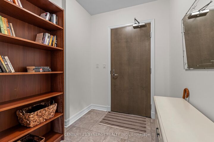 Property Photo:  200 Besserer Street 501  ON K1N 0A7 