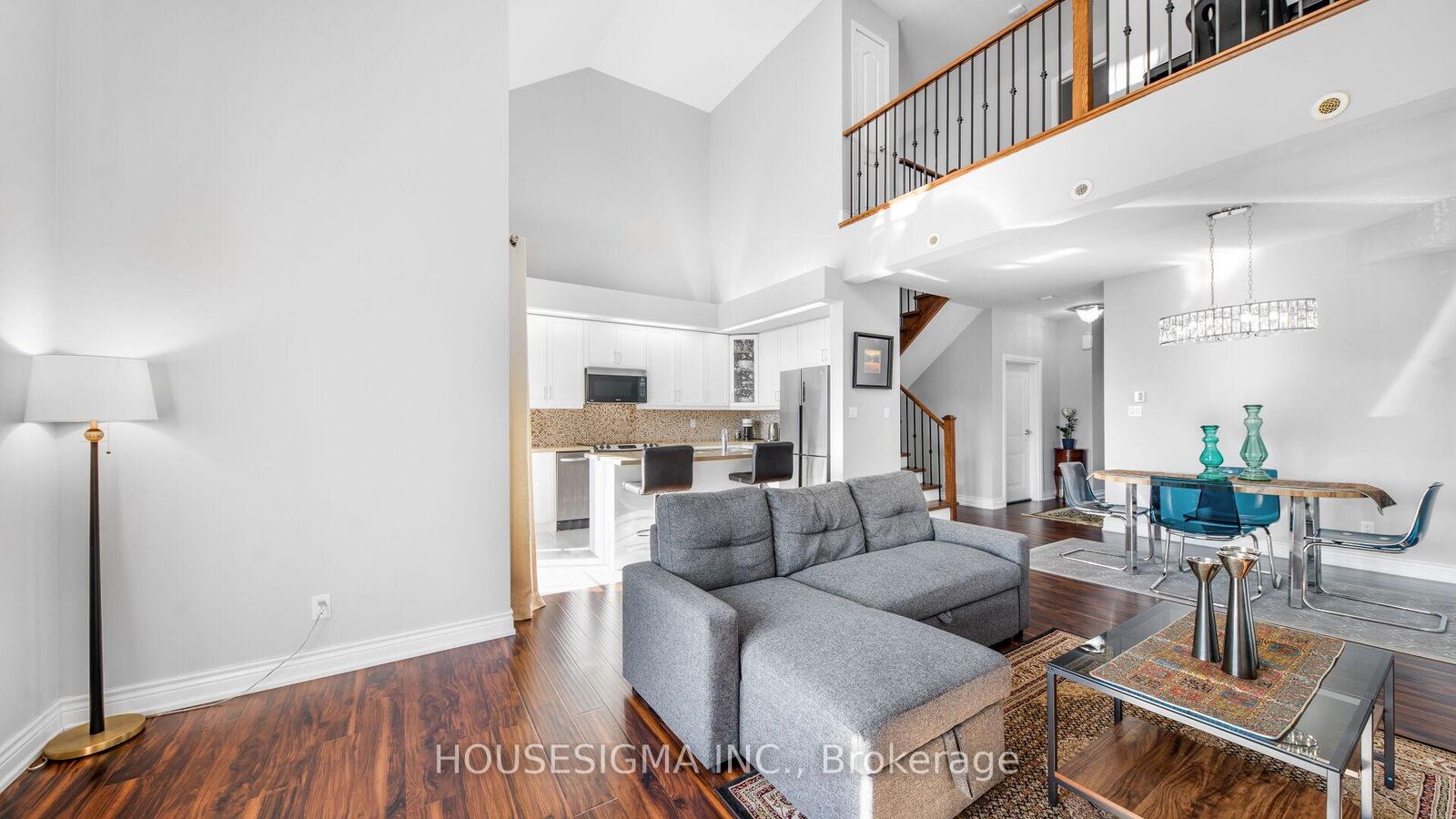 Photo de la propriété:  18 Lovegrove Lane  ON L1S 0E7 