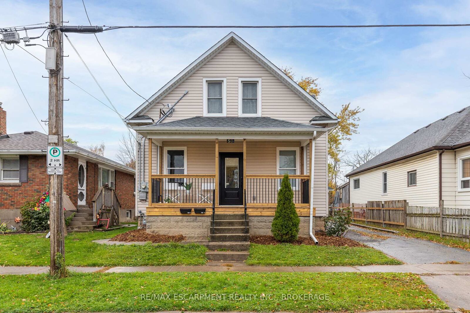 Property Photo: 50 Fifth Street Main ON L3B 4Z5