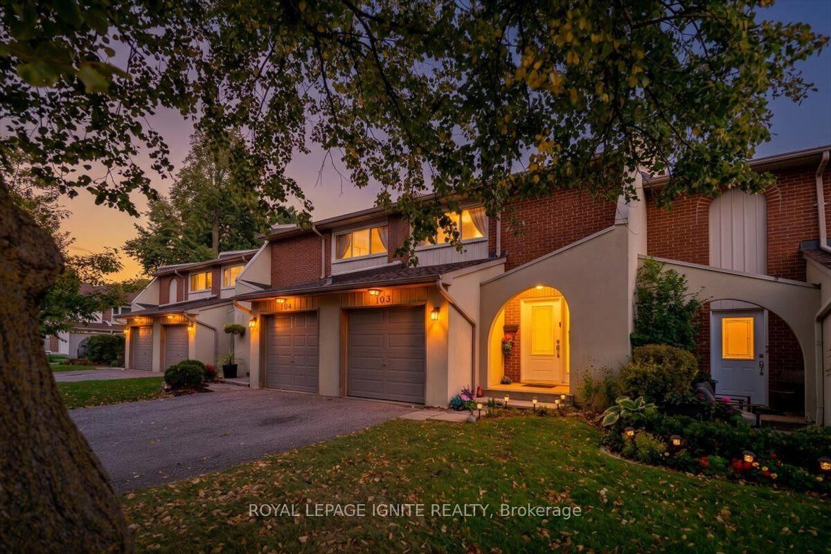 Photo de la propriété: 1180 Mississauga Valley Boulevard #103 ON L5A 3M9