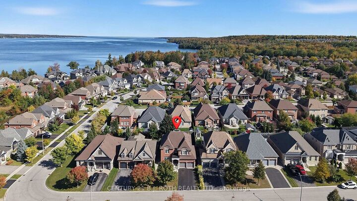 Property Photo: 81 Royal Park Boulevard ON L4N 9R9