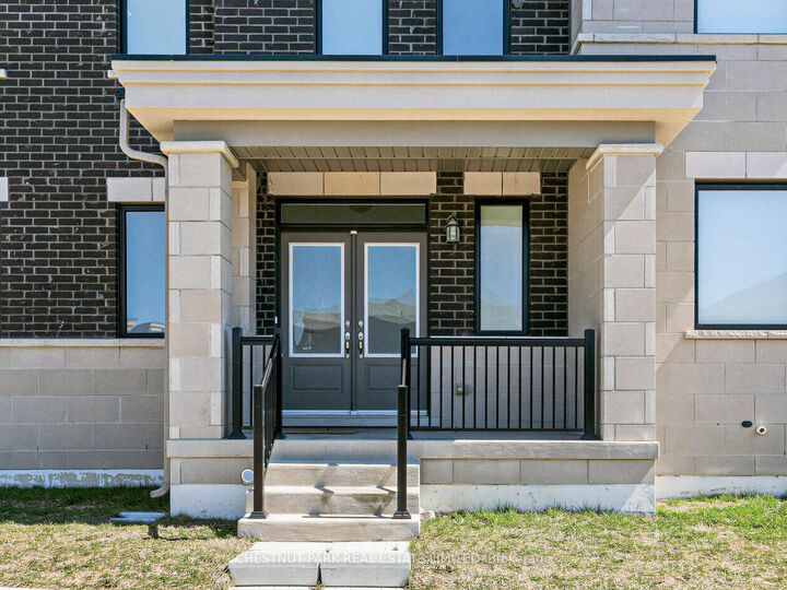 Property Photo:  41 Robert Eaton Avenue  ON L3S 0G3 