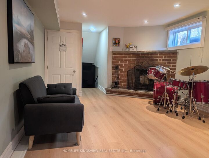 Property Photo:  3622 Birchmeadow Crescent Lower Level  ON L4Y 3R7 