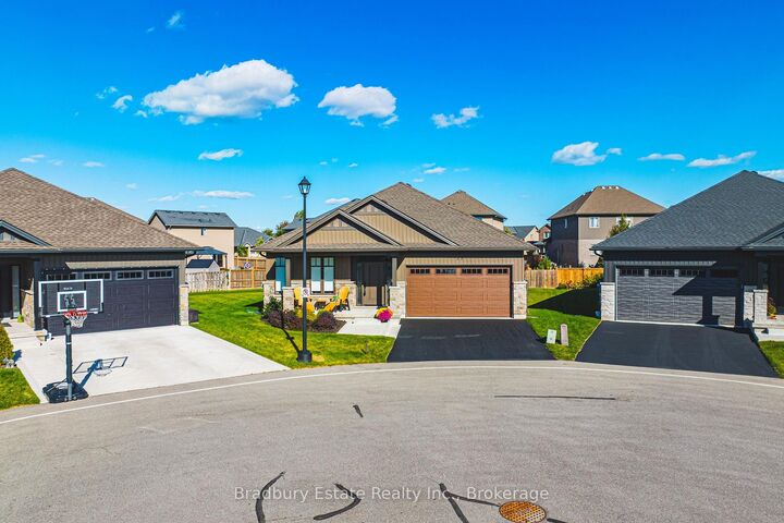 Property Photo:  24 Craddock Boulevard 23  ON N0A 1J0 