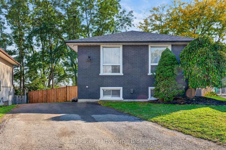 Property Photo:  1321 Tudor Crescent  ON K9L 1X1 