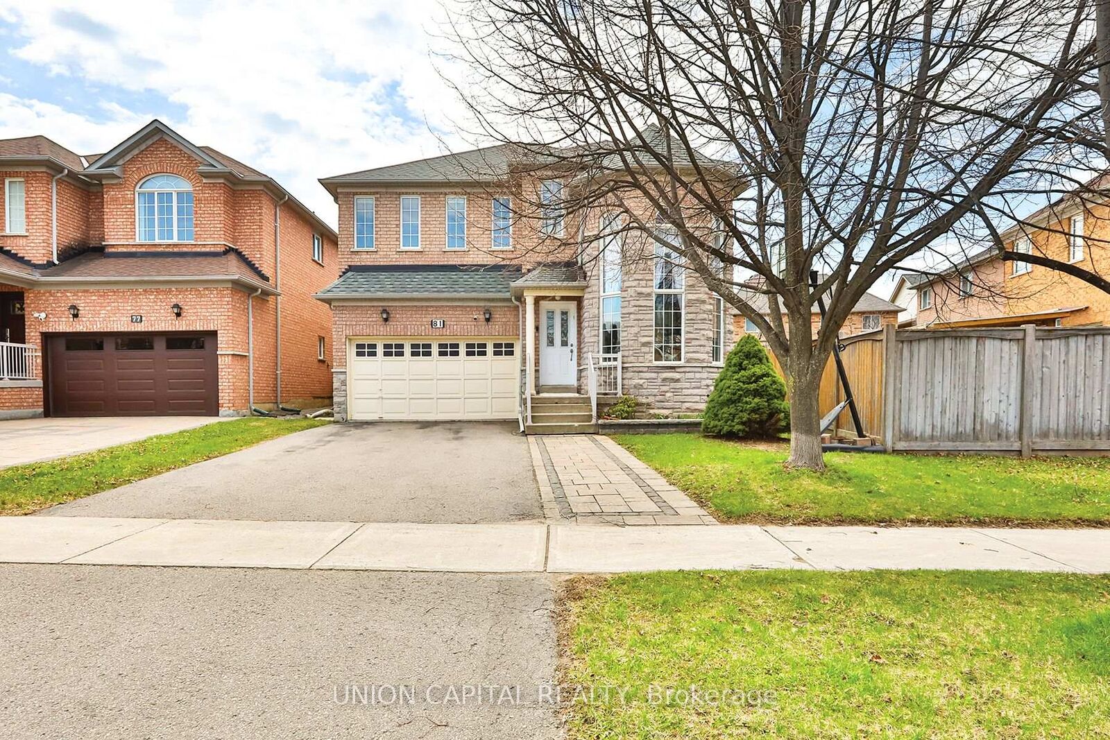 Property Photo:  81 Ten Oaks Boulevard  ON L4K 5G3 