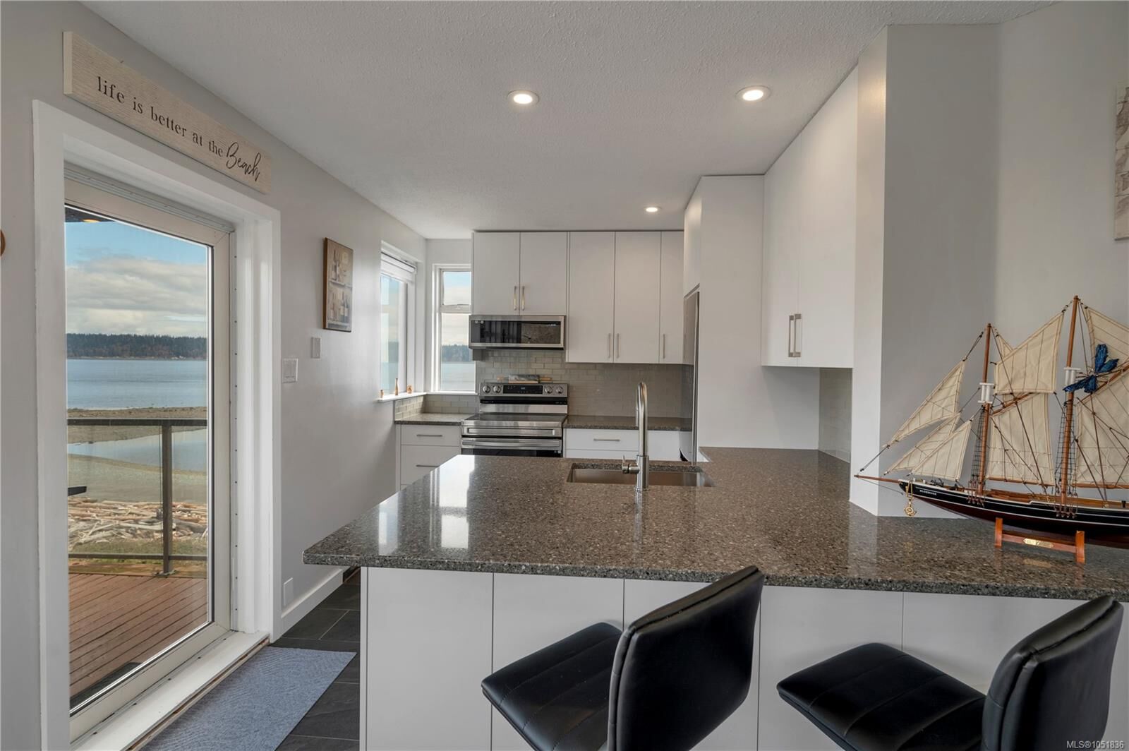 Property Photo:  27 Island Hwy S #1401  BC V9P 1A2 