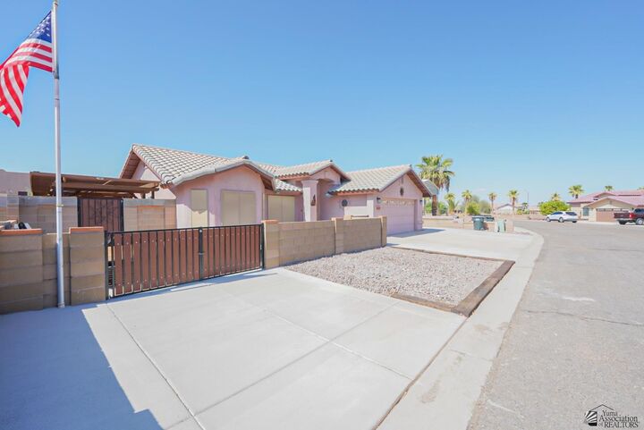 Property Photo:  11632 Mohawk St  AZ 85356 