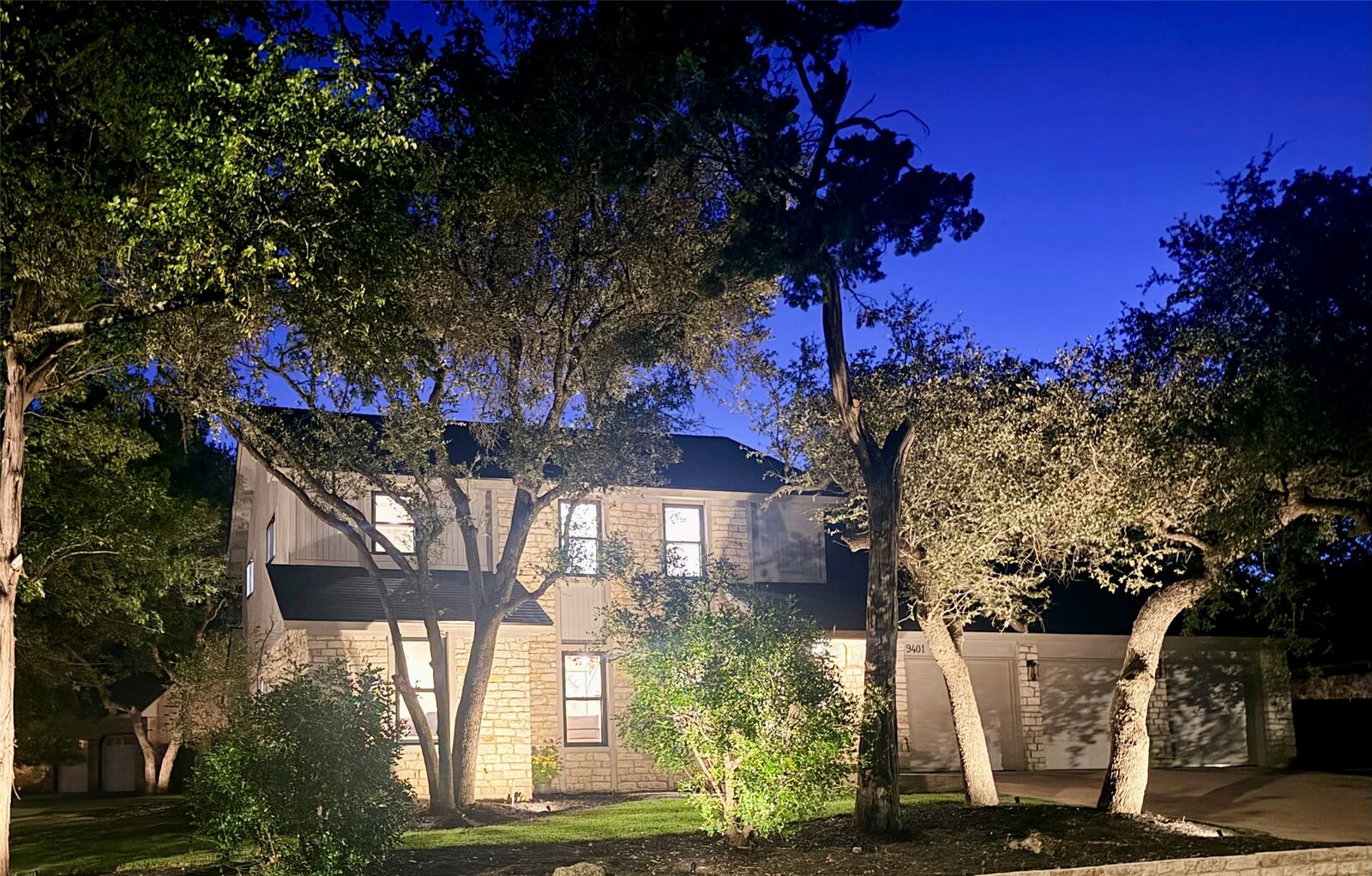 Property Photo:  9401 Topridge Drive  TX 78750 