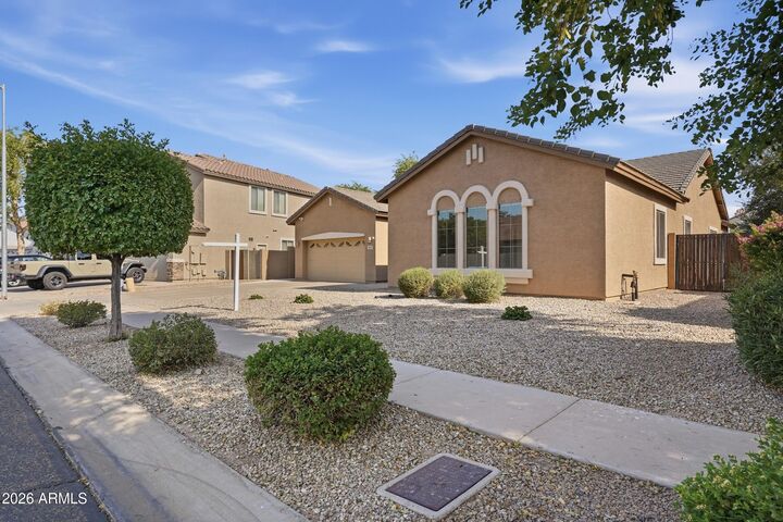 Property Photo: 8807 W Carole Lane AZ 85305