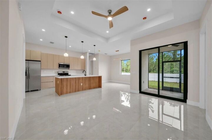 Property Photo: 1116 Cherry St E FL 33974