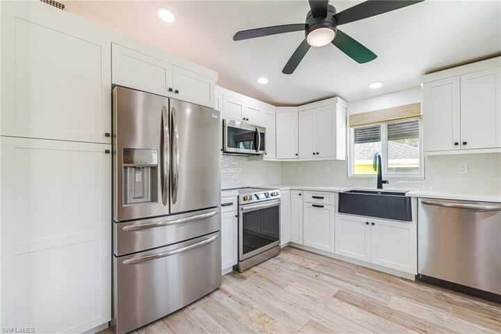 Property Photo: 139 Coconut Dr FL 33931