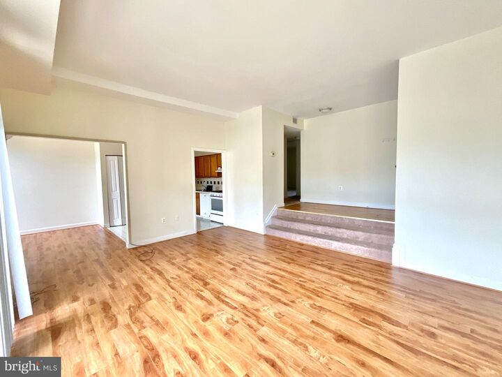 Property Photo:  14424 Parkvale Road 5  MD 20853 