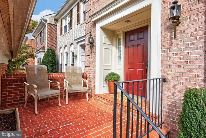 Property Photo:  5908 Maplewood Park Place  MD 20814 