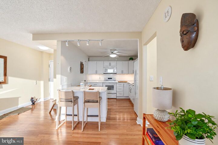 Property Photo: 205 E Joppa Road E 2506 MD 21286