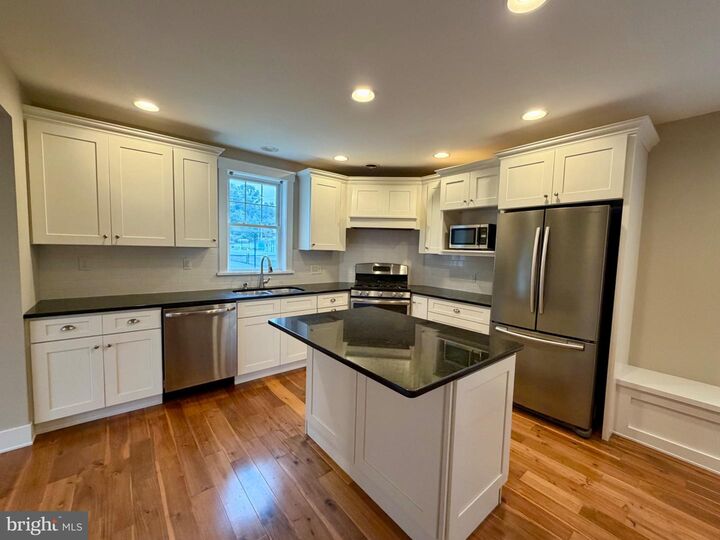 Property Photo: 128 E Areba Avenue PA 17033