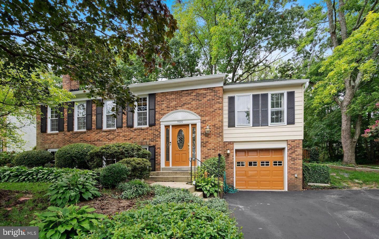 Property Photo:  7620 Maritime Lane  VA 22153 