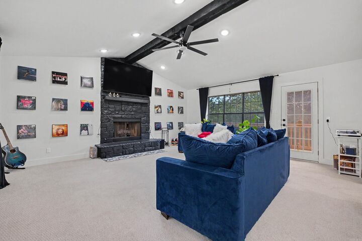 Property Photo: 183 Sunset Drive AR 72118-2764
