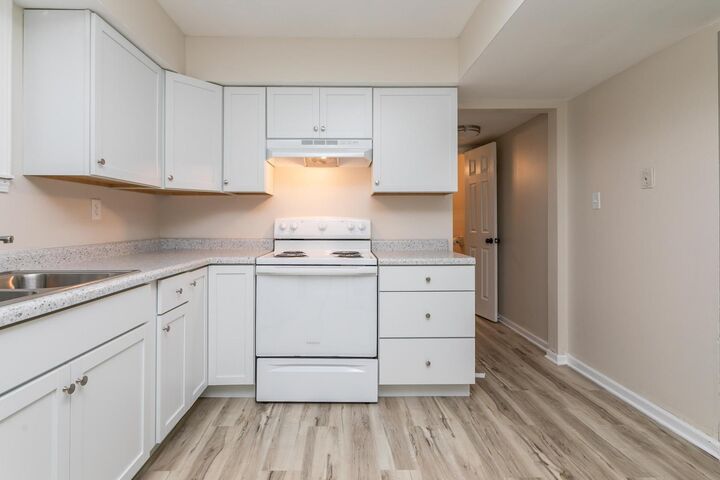 Property Photo: 1211 Player Pl MO 65202