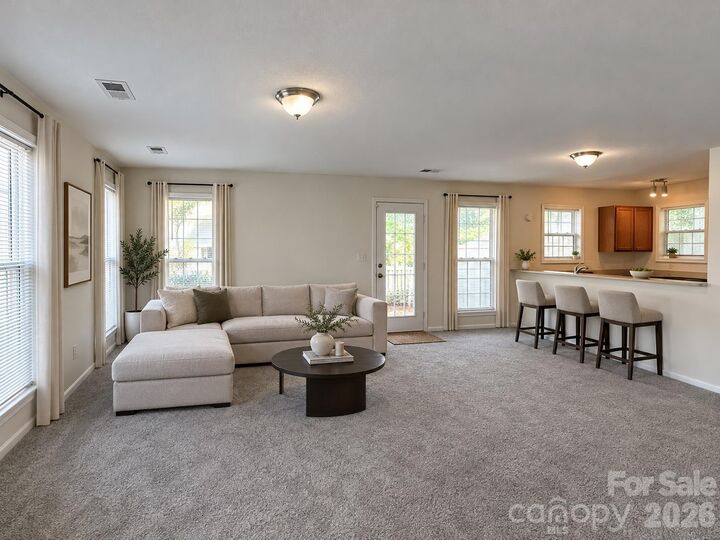 Property Photo:  1911 Flushing Court  NC 28215 