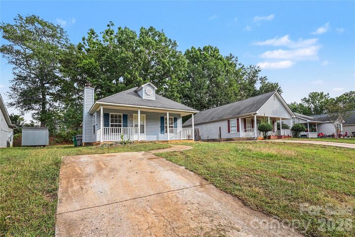 Property Photo:  1611 Dendy Lane  NC 28134 