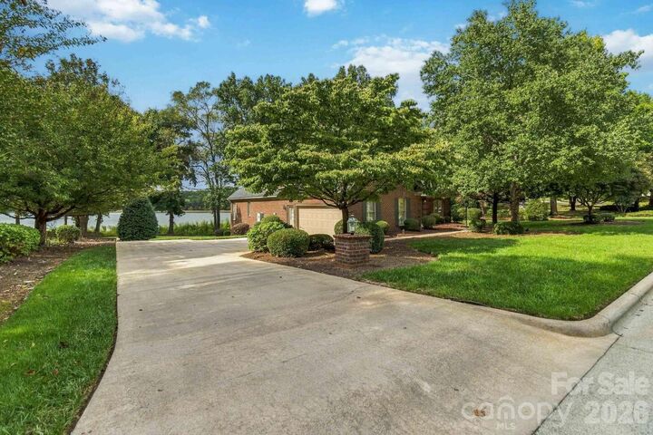 Property Photo:  1106 Westlake Drive  NC 28081 