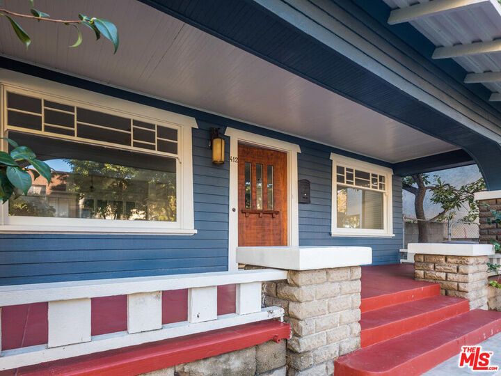 Property Photo:  412 W Windsor Rd  CA 91204 