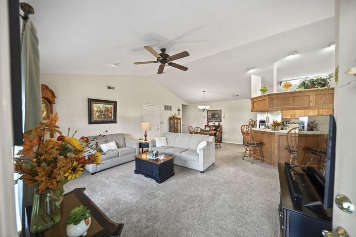 Property Photo: 1306 Old Pond Drive OH 43302