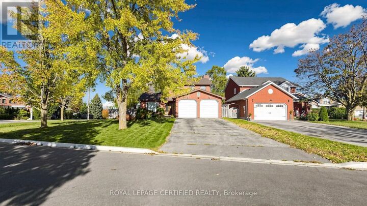 Property Photo:  2 Gres Court  ON L3Z 2S4 