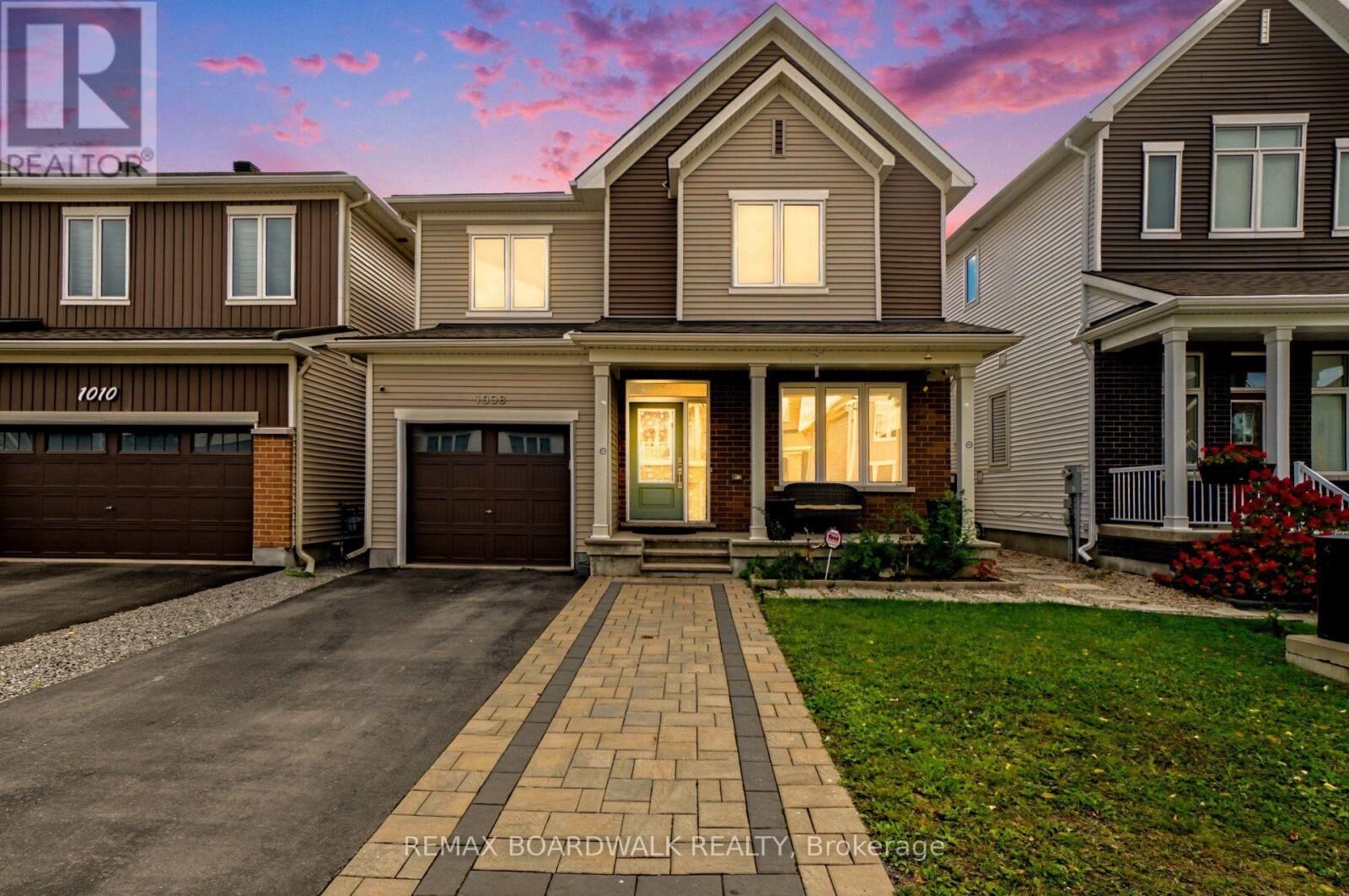 Property Photo:  1008 Carden Lane  ON K1W 0N3 