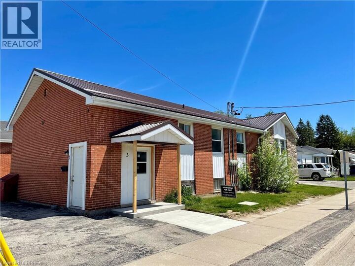 Property Photo: 57 Leonard Street 3 ON N3T 4Z6